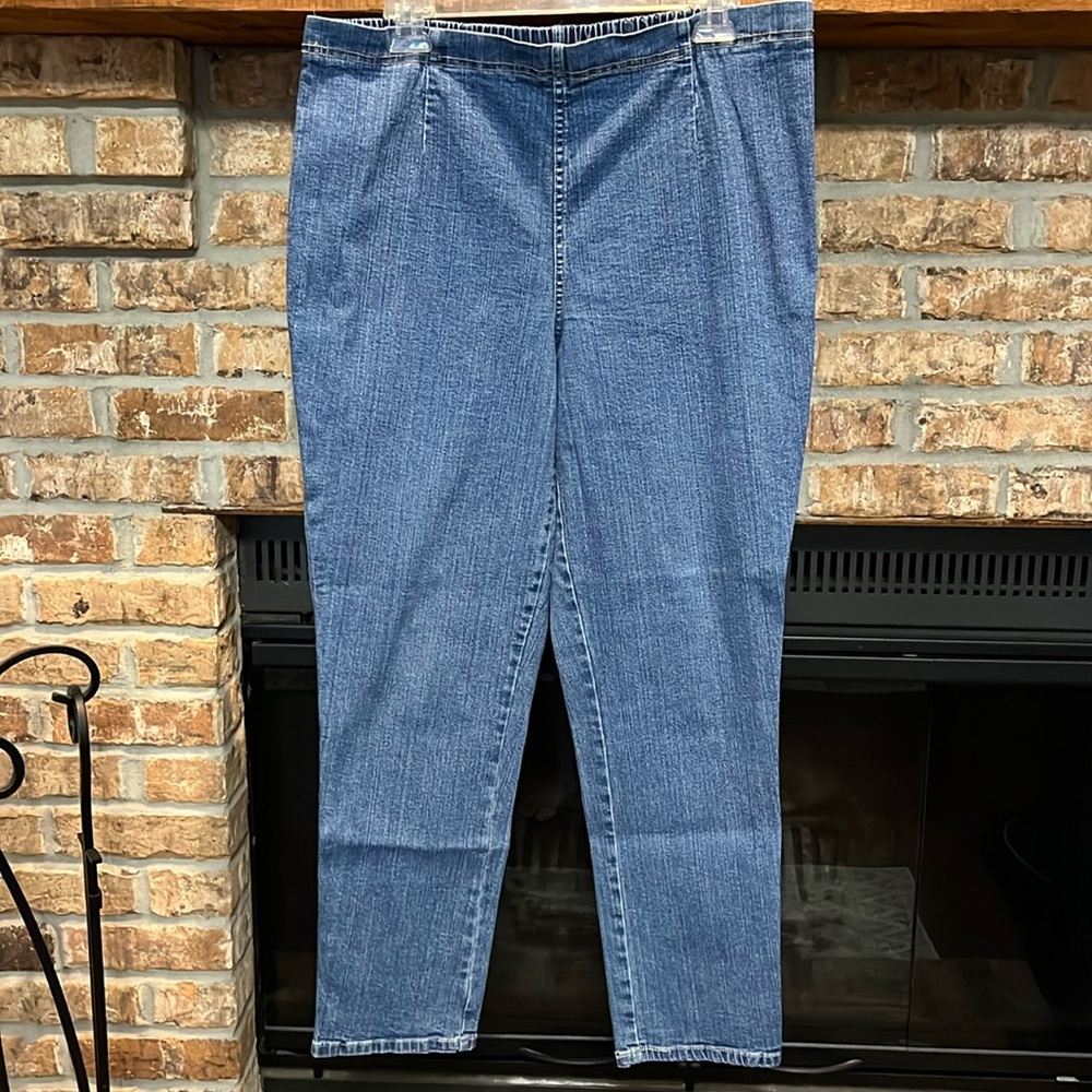 NWOT White Stag stretch jeans